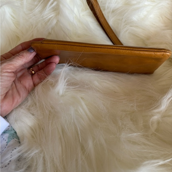 HOBO KING WALLET/Phone Holder in color Honey - Picture 9 of 9